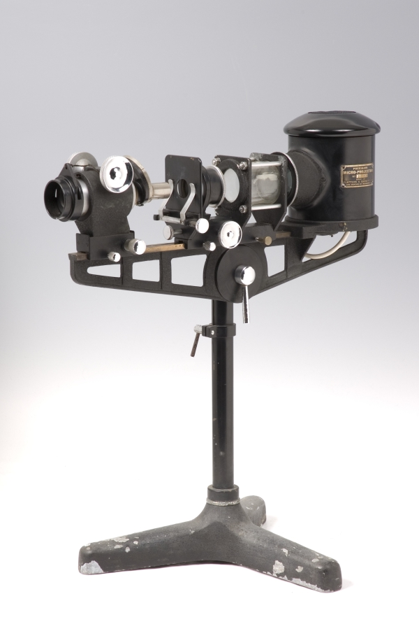Projection Microscope, 1930s (Inv. 67914) 80 years ago this projector would have been used to project the image from microscope slides.